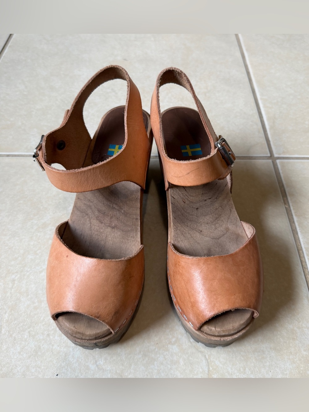 MIA Sweden Greta Sandal Clog Wooden Heel Beige Leather Size 5 (35) Slingback